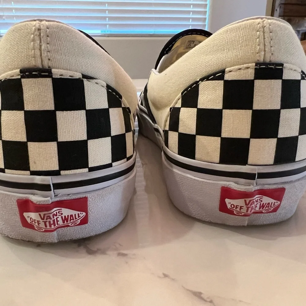 Vans men’s classic slip on shoes black/white men 10.5 women 8.5 - Picture 3 of 5